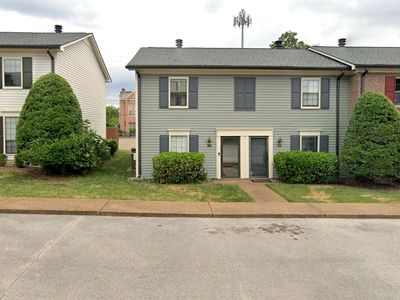 137 Academy Sq