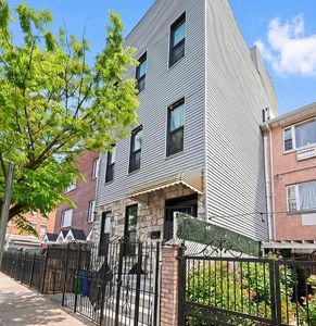 965 Glenmore Ave #3FAMILY