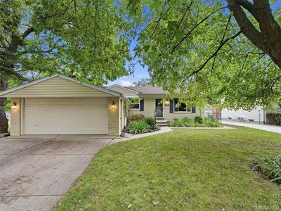 22820 Purdue Ave