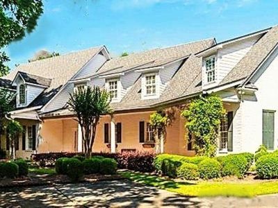 1149 Greystone Crst