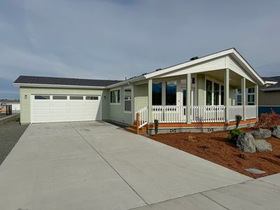 Metolius - Prow Porch Plan, Lavender Meadows
