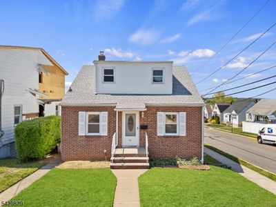 Property at 765 Chase Ave, Lyndhurst, NJ