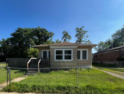 Property at 864 Highland Ave, Benton Harbor, MI