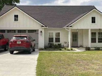 112 Steaphon Dr