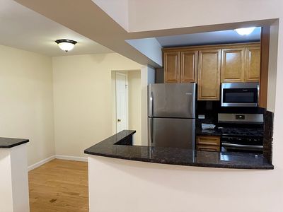 6011 Broadway APT 1M