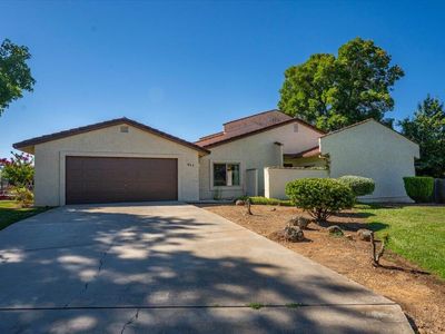 811 Tanglewood Dr