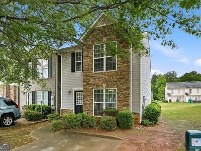 1792 Gold Finch Way