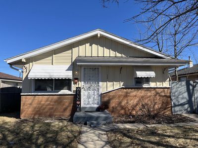 5866 North 77th STREET