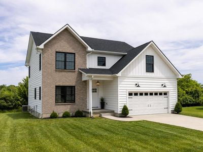 18 Gardenia Dr