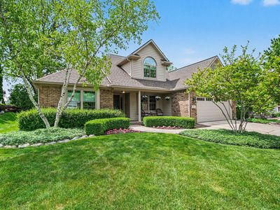 451 Castlebury Dr