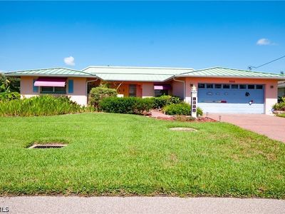 Property at 3332 SE 19th Ave, Cape Coral, FL