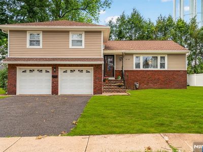 31-07 Garfield Pl