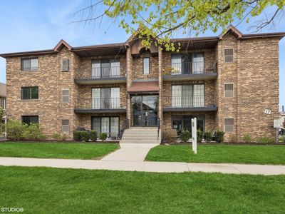 17 N Madison Ave APT 4