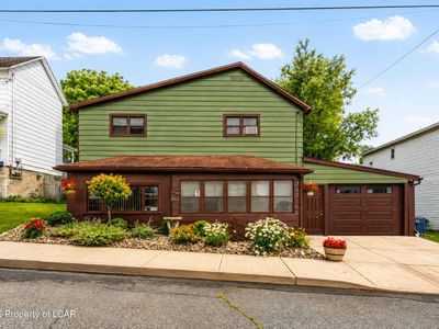 313 McLean St