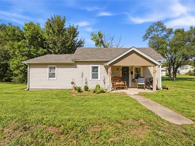 908 W Main St