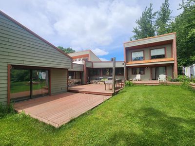 221 South SCHMIDT AVENUE