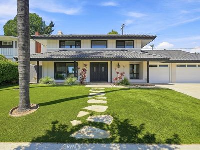 633 Dorothy Ln