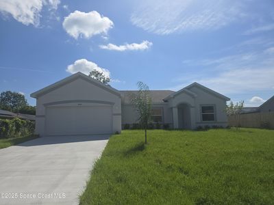 984 Lyons Cir NW