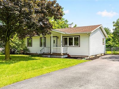 30 Fairlawn Dr