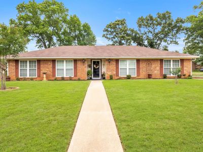 209 Cheryl St