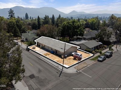 Property at 717 NW B St, Grants Pass, OR