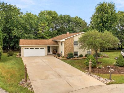 25240 W Marble Ct