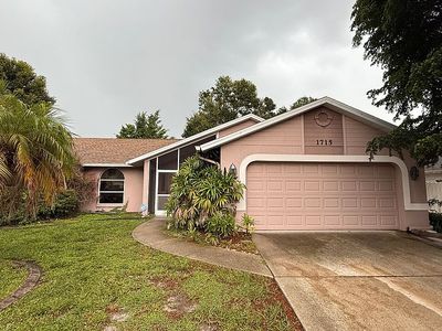 1715 Towering Oak Dr