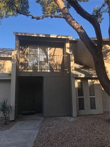 585 Sellers Pl