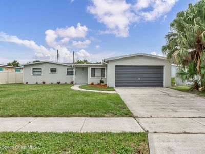 255 Eyre Ave