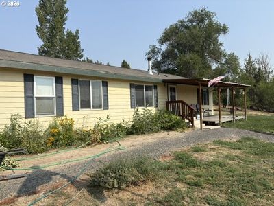 250 School House Dr