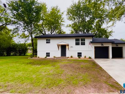 5601 W Circle Dr