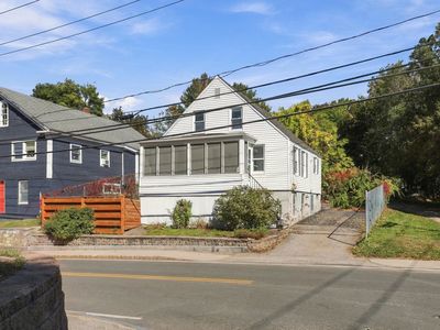 84 Henry Law Avenue