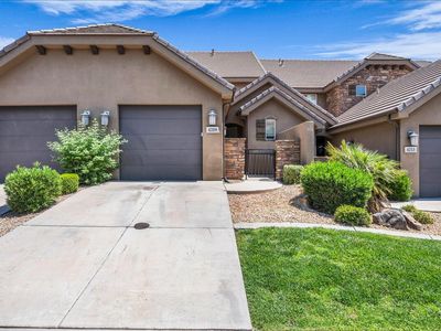 4209 E Torrey Pines Dr