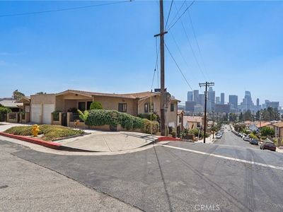1024 Figueroa Ter