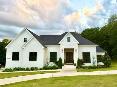 8 Rae Valley Dr