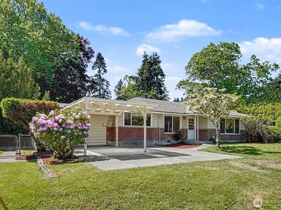 10749 30th Ave NE