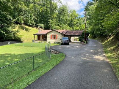 37 Montclair Dr