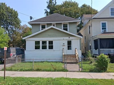 131 Fernwood Ave