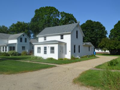 Property at 430 N Arch St, Tiskilwa, IL