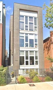 2446 W Augusta Blvd #3