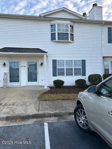 3908 Sterling Pointe Drive UNIT Dd8