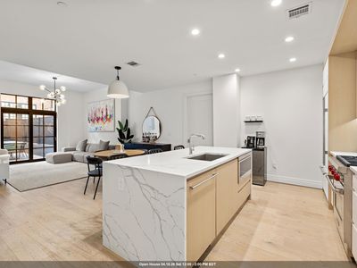 720 Clinton St #205