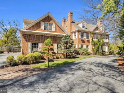 1821 Museum Rd