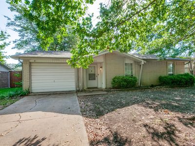 3304 Westminster Dr