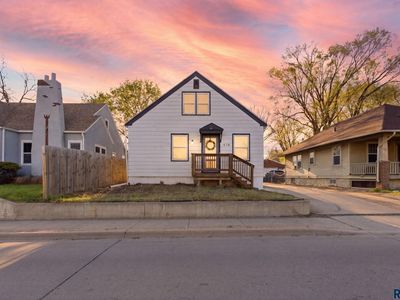 418 N Cliff Ave