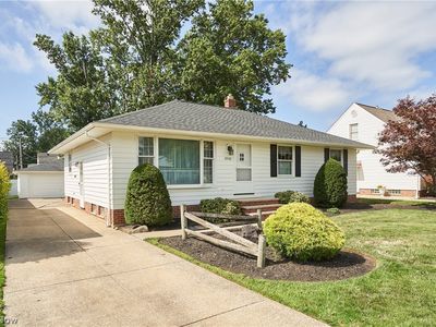 Property at 29581 Robert St, Wickliffe, OH