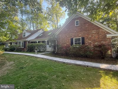 6108 Wyoma Ct