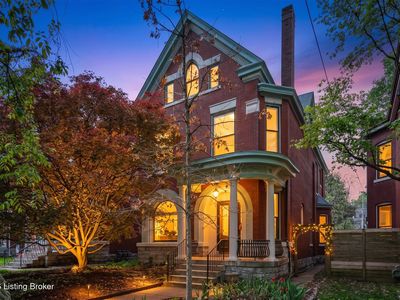 1036 Everett Ave
