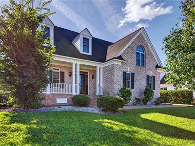 411 Honeysuckle Ln