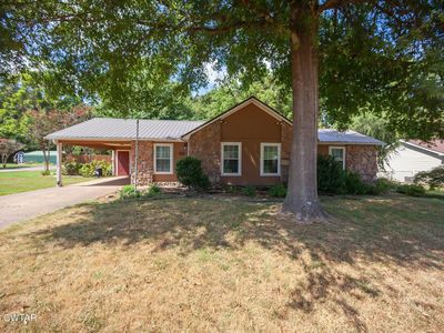 79 Stratford Ln